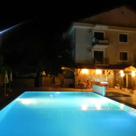 Star Hotel